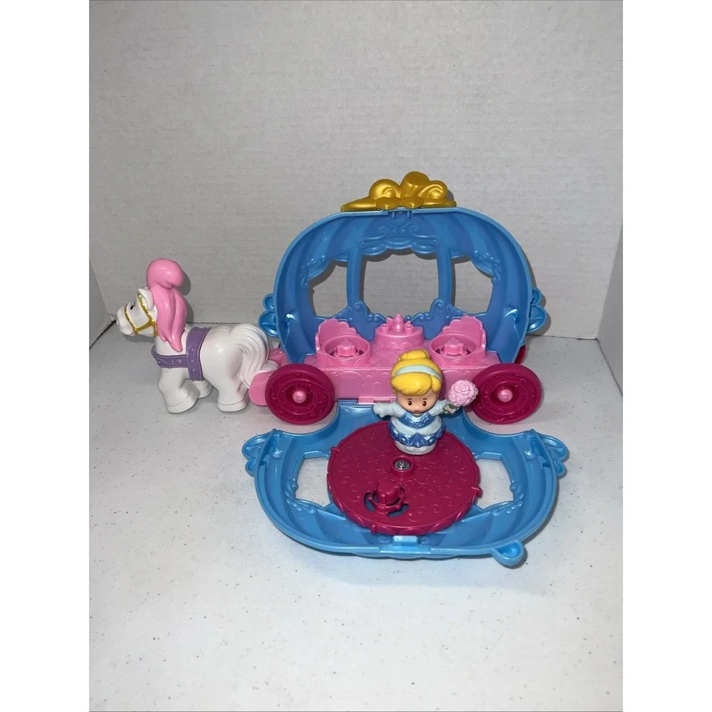 Fisher Price Little People Disney Princess Cinderella's Dancing Carriage Toy Set